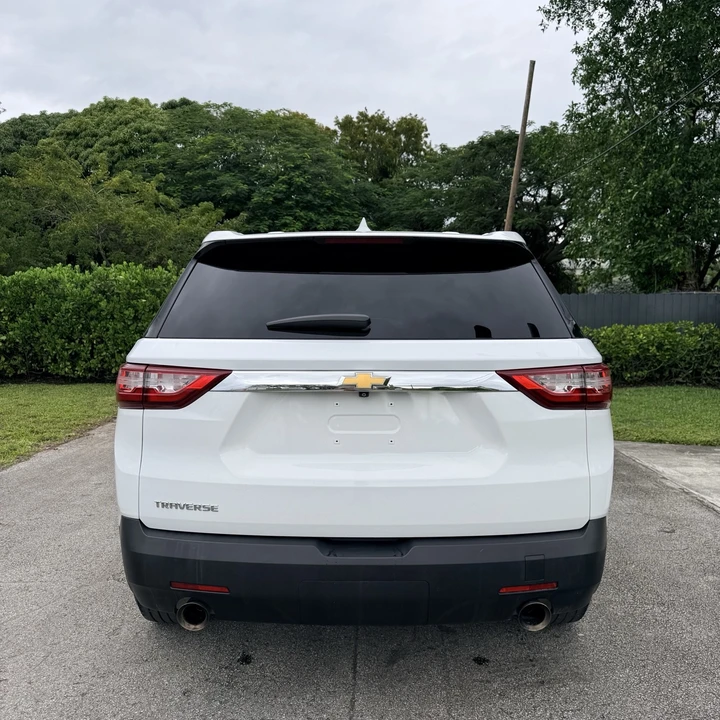 2020 Chevrolet Traverse - Image 7 of 21