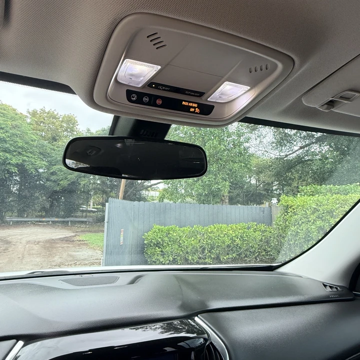 2020 Chevrolet Traverse - Image 20 of 21