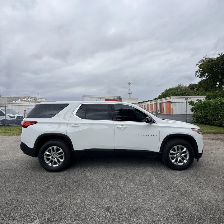 2020 Chevrolet Traverse - Image 9 of 21