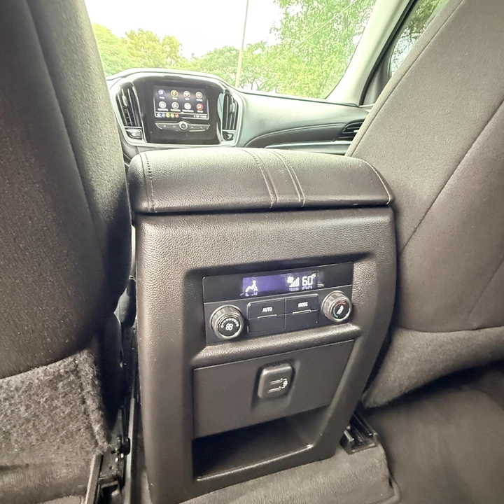 2020 Chevrolet Traverse - Image 14 of 21
