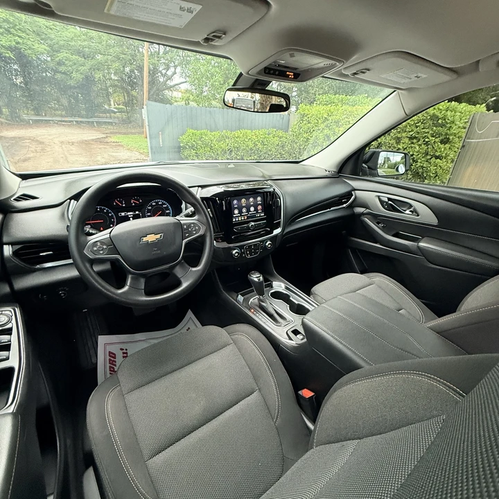 2020 Chevrolet Traverse - Image 10 of 21