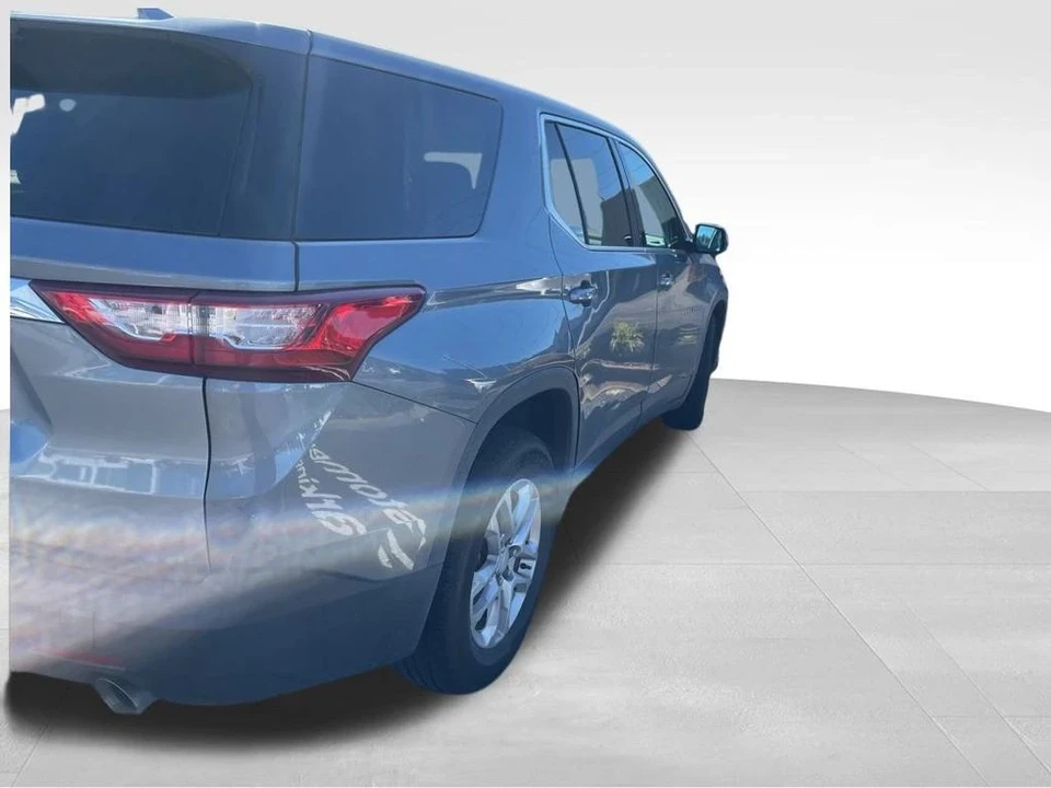 2020 Chevrolet Traverse - Image 6 of 12