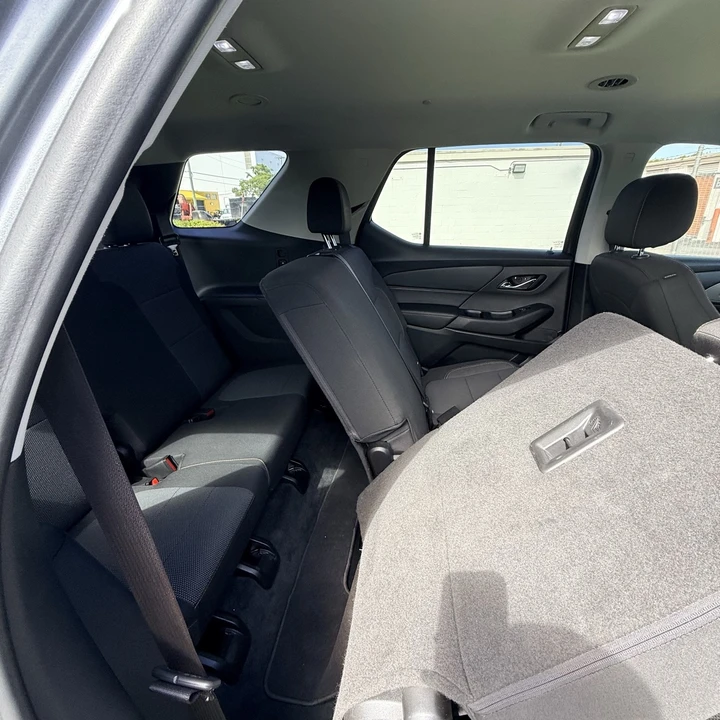 2020 Chevrolet Traverse - Image 15 of 21