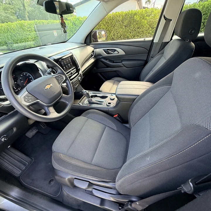 2020 Chevrolet Traverse - Image 11 of 21