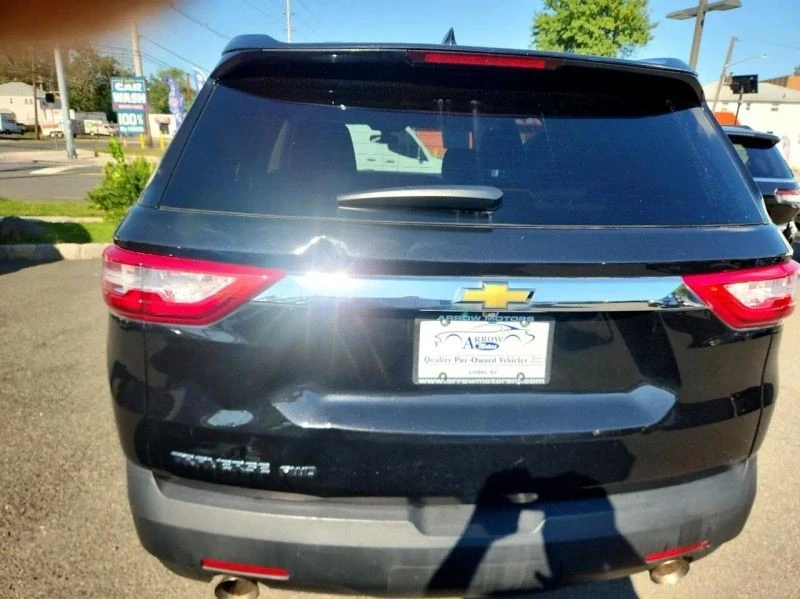 2020 Chevrolet Traverse - Image 5 of 12