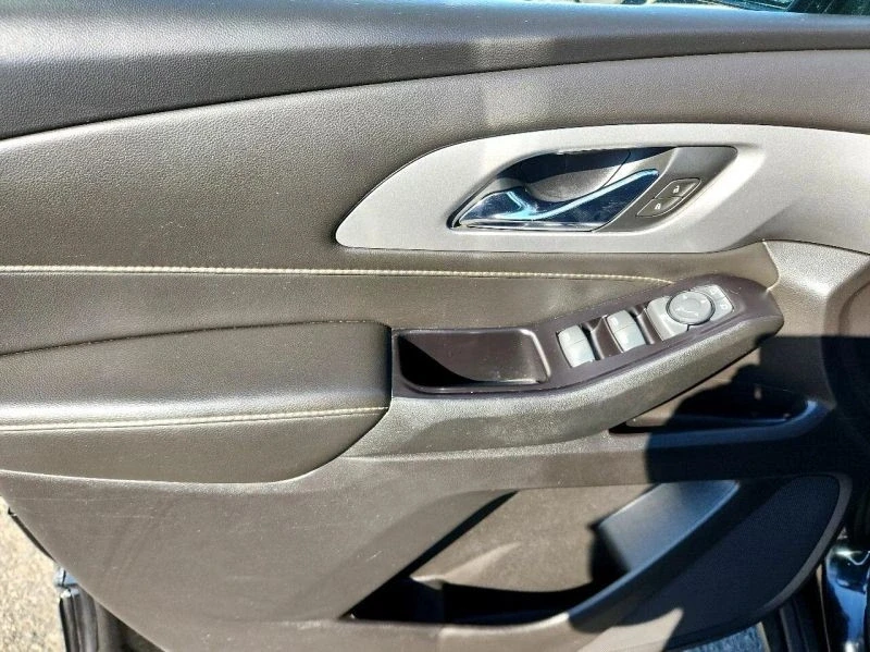2020 Chevrolet Traverse - Image 11 of 12