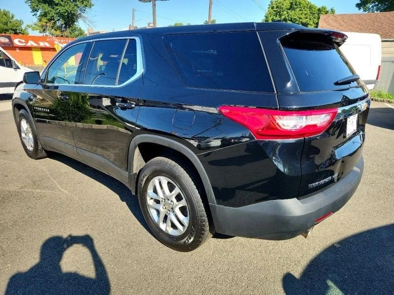 2020 Chevrolet Traverse - Image 4 of 12