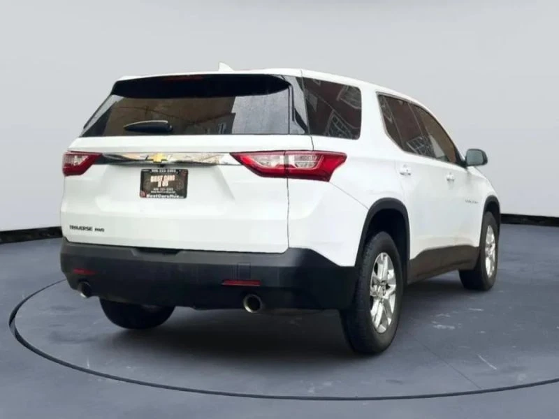 2020 Chevrolet Traverse - Image 4 of 12