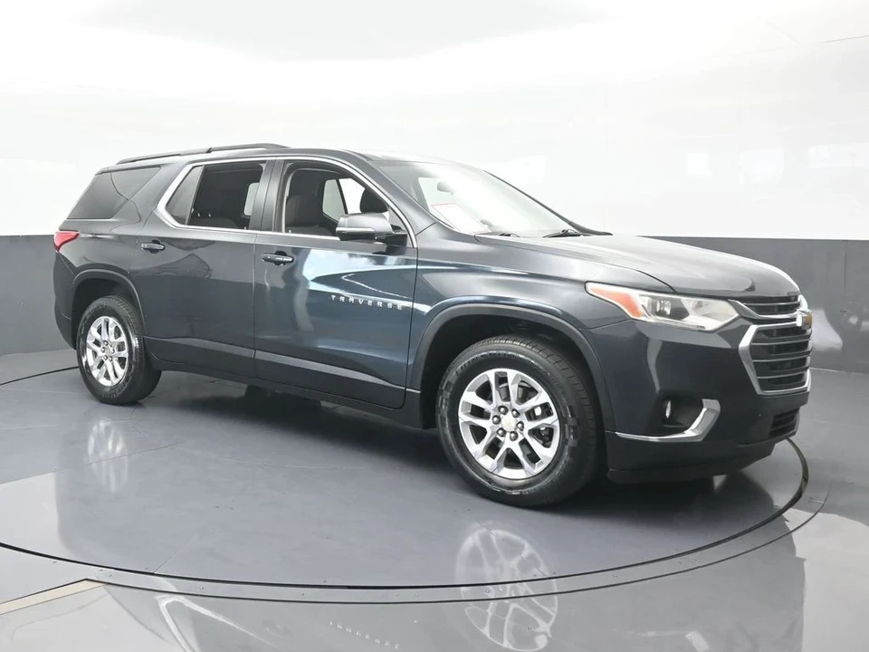 2020 Chevrolet Traverse - Image 8 of 12