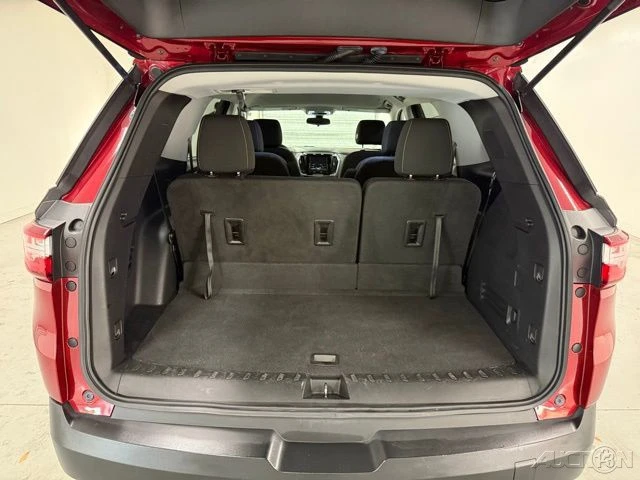 2020 Chevrolet Traverse - Image 8 of 12