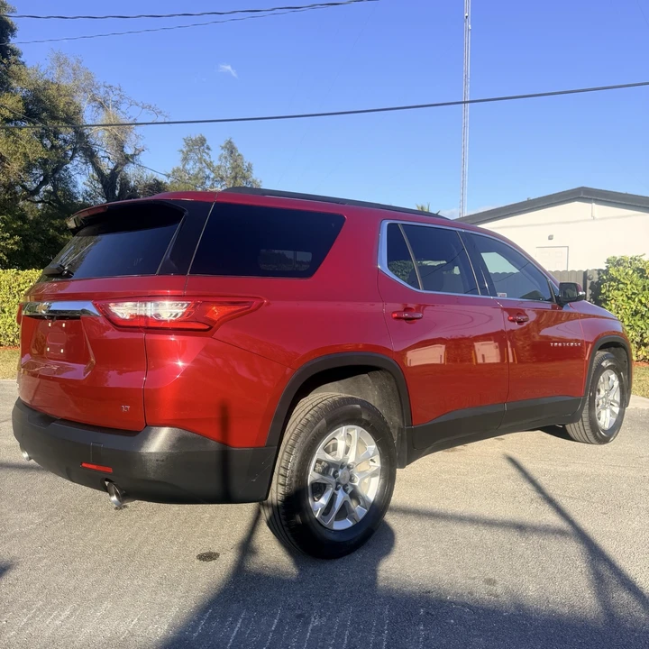 2020 Chevrolet Traverse - Image 5 of 21