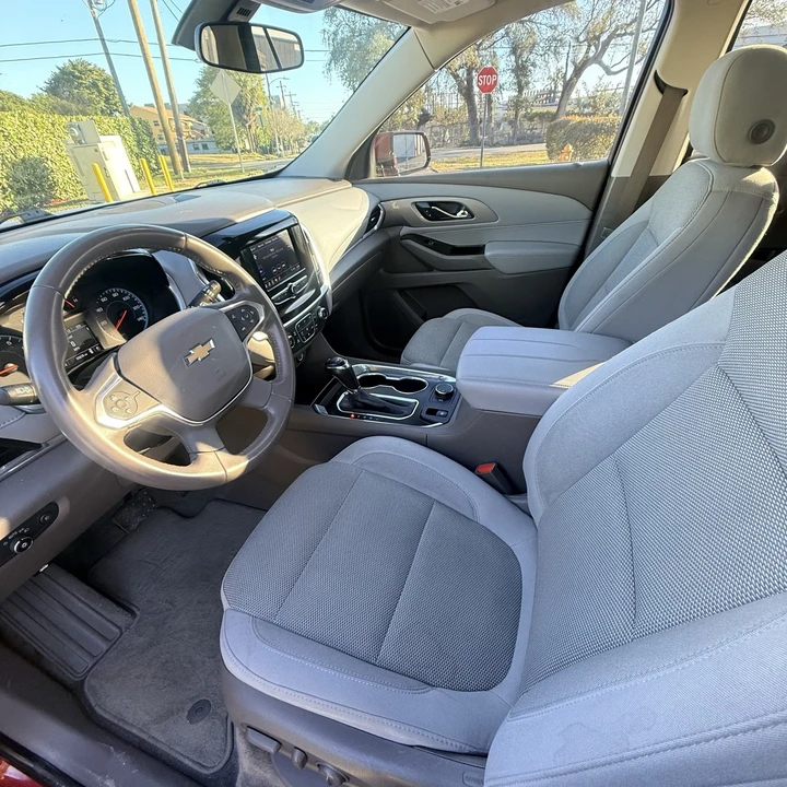 2020 Chevrolet Traverse - Image 15 of 21