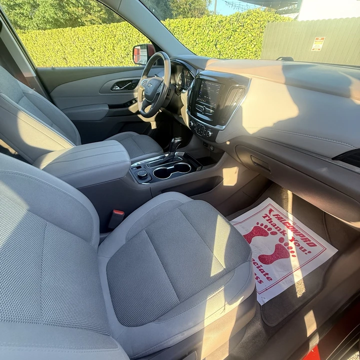 2020 Chevrolet Traverse - Image 12 of 21
