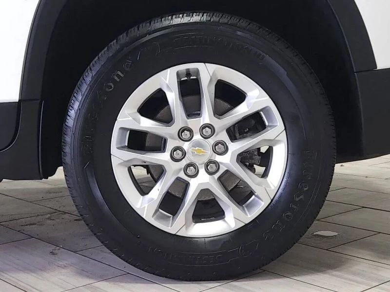 2020 Chevrolet Traverse - Image 9 of 12