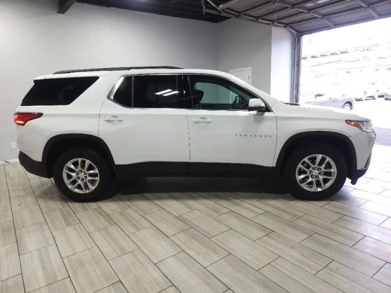 2020 Chevrolet Traverse - Image 6 of 12