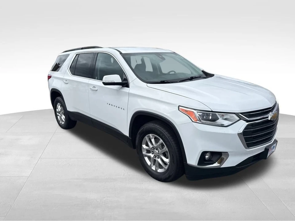 2020 Chevrolet Traverse - Image 8 of 12