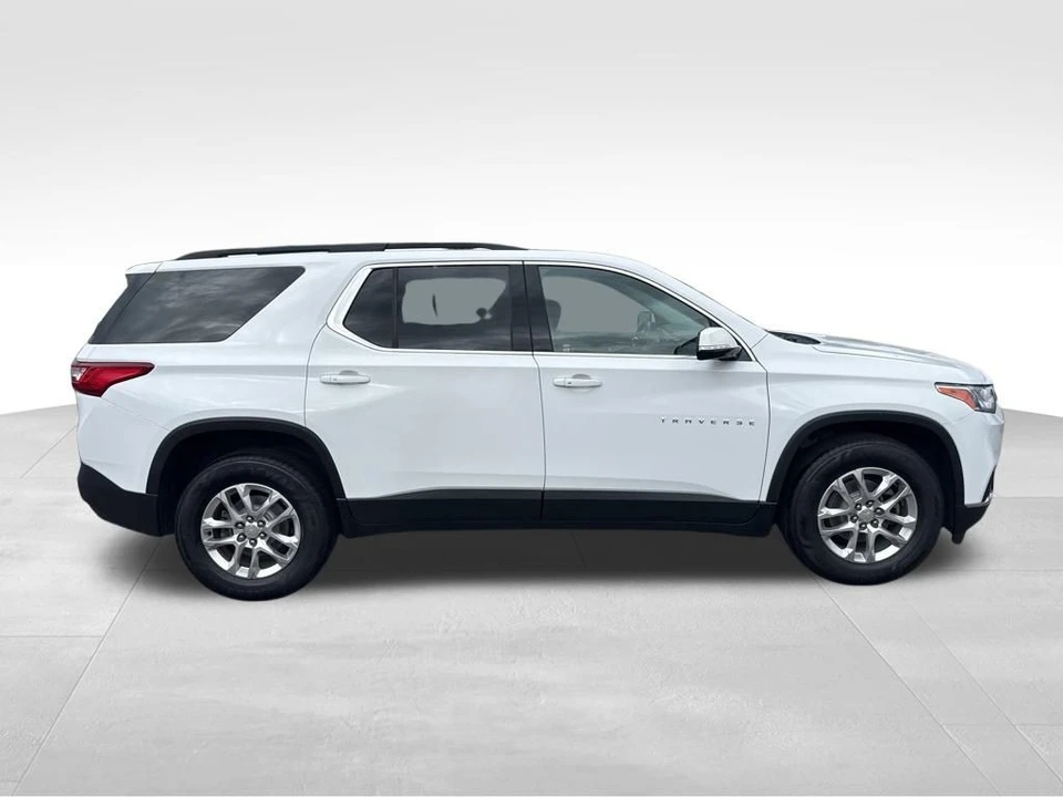 2020 Chevrolet Traverse - Image 7 of 12