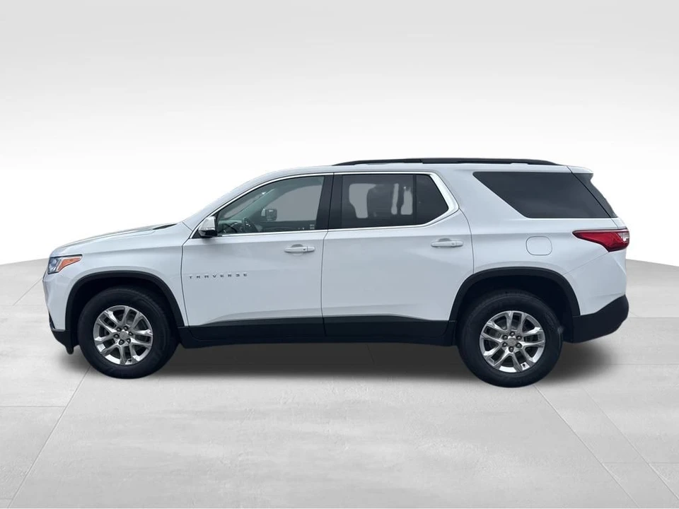 2020 Chevrolet Traverse - Image 2 of 12