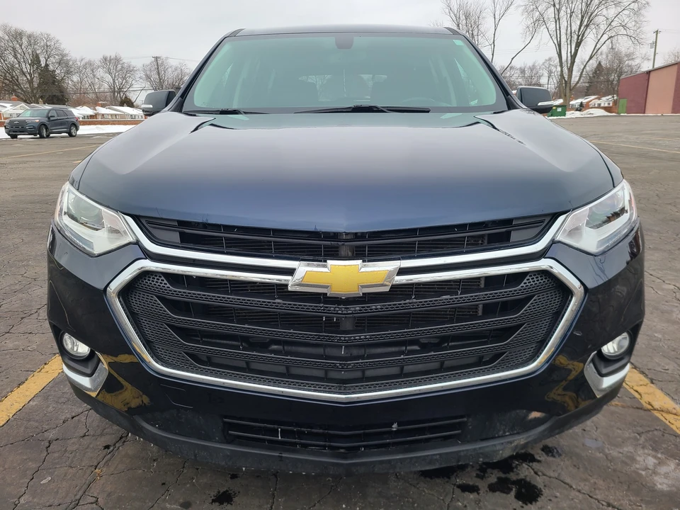 2020 Chevrolet Traverse - Image 8 of 21