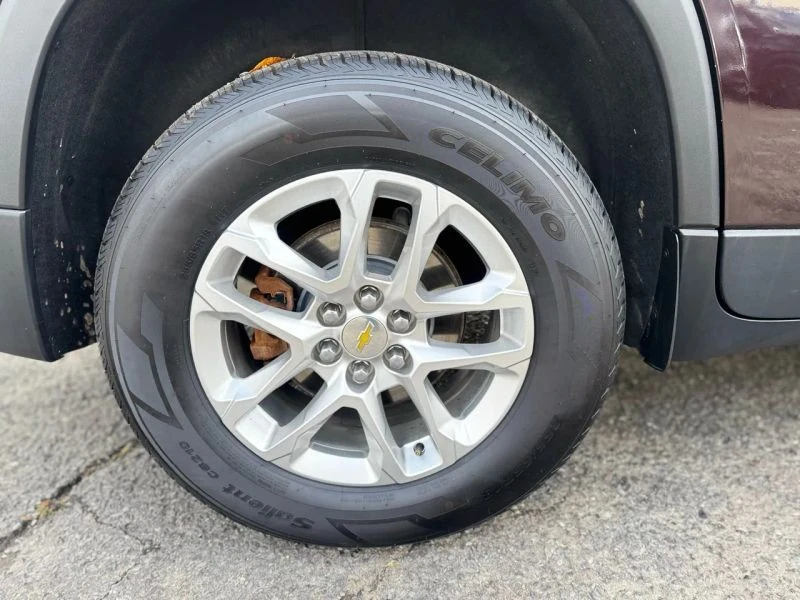 2020 Chevrolet Traverse - Image 11 of 12
