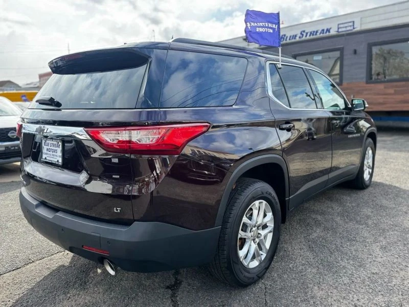 2020 Chevrolet Traverse - Image 10 of 12