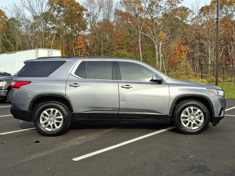 2020 Chevrolet Traverse - Image 7 of 12