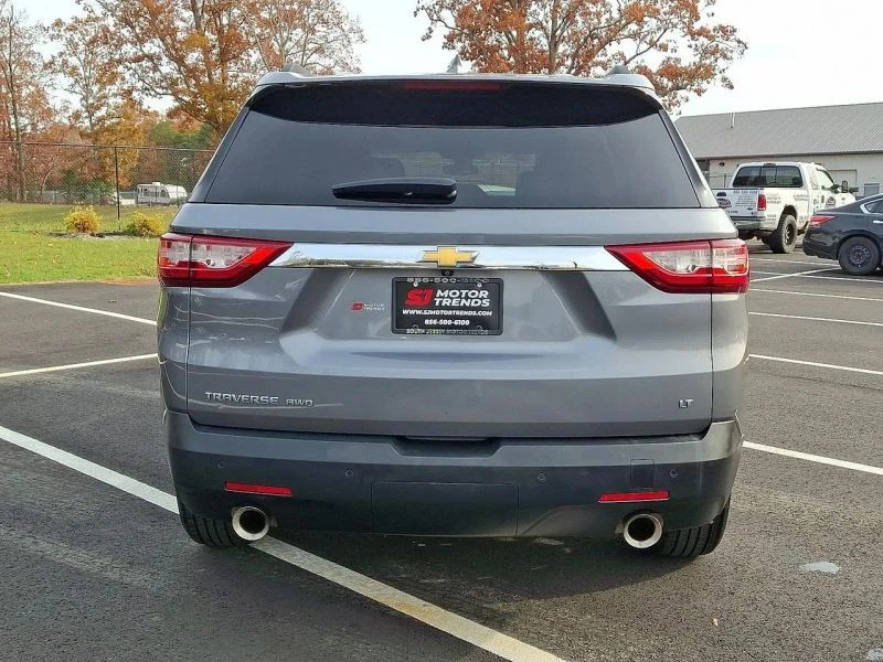 2020 Chevrolet Traverse - Image 5 of 12