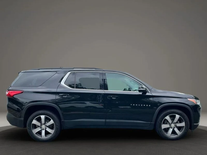 2020 Chevrolet Traverse - Image 4 of 12