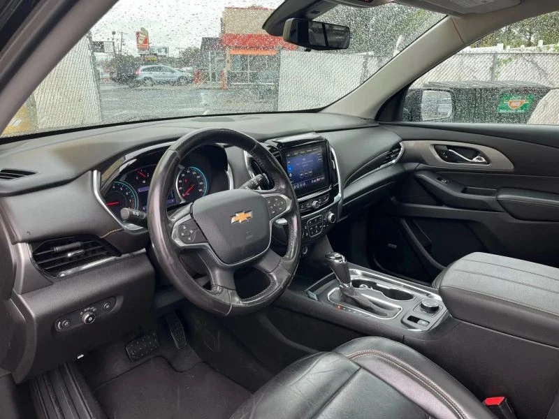 2020 Chevrolet Traverse - Image 10 of 12
