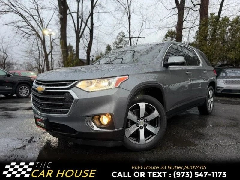 2020 Chevrolet Traverse - Image 2 of 12