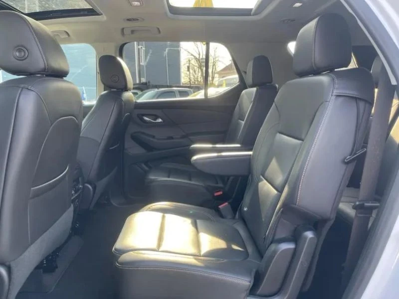 2020 Chevrolet Traverse - Image 11 of 12