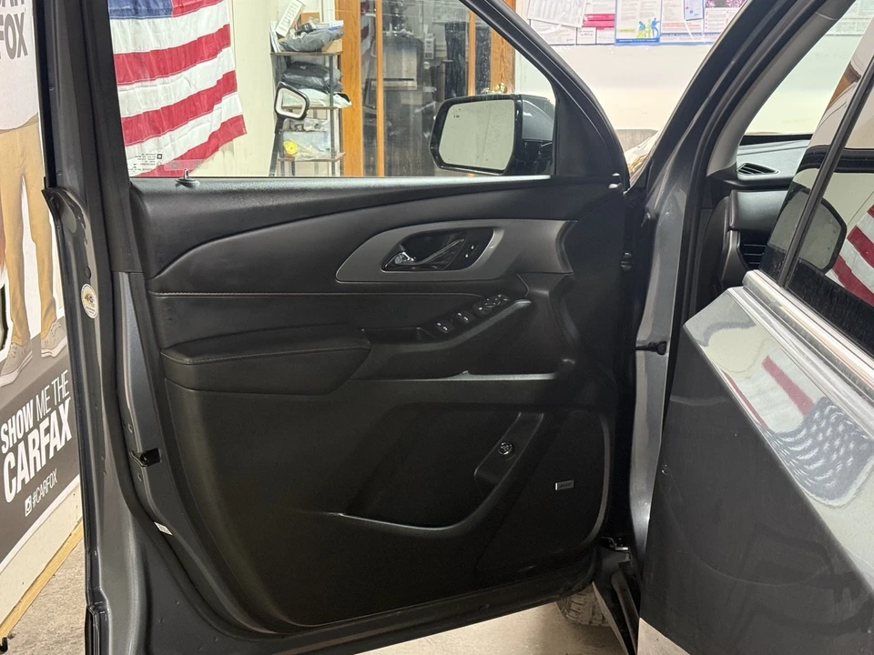 2020 Chevrolet Traverse - Image 4 of 20