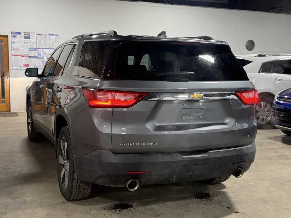 2020 Chevrolet Traverse - Image 2 of 20