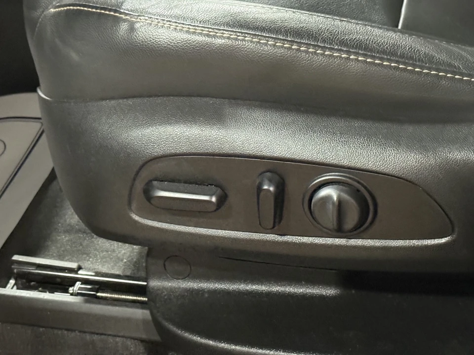 2020 Chevrolet Traverse - Image 18 of 20
