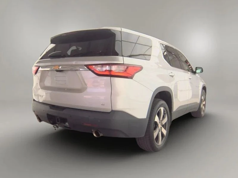 2020 Chevrolet Traverse - Image 2 of 2