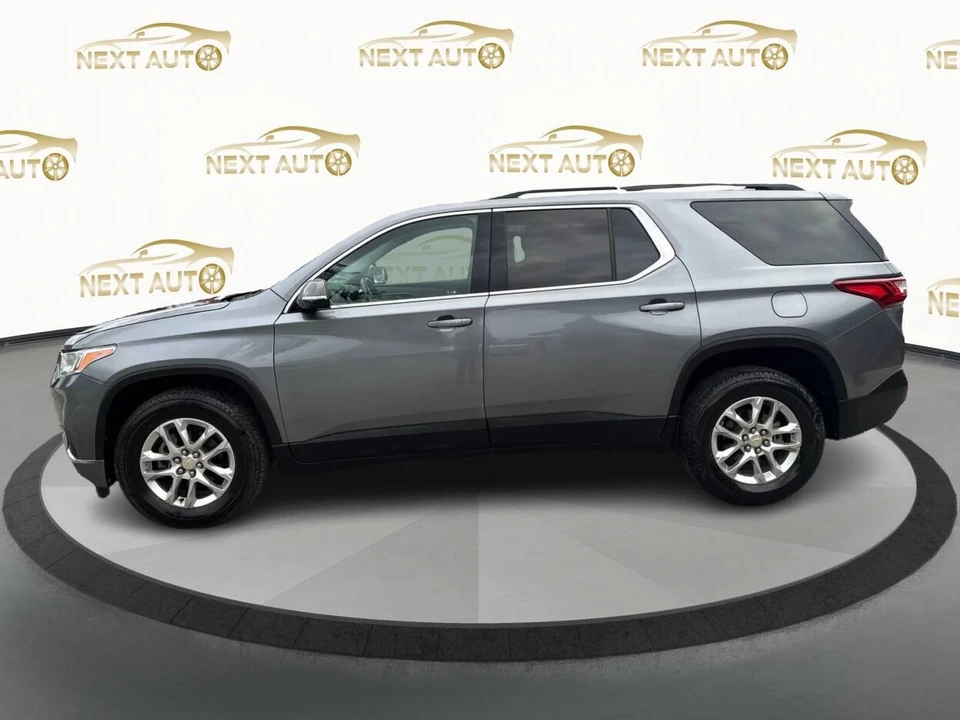 2020 Chevrolet Traverse - Image 2 of 21