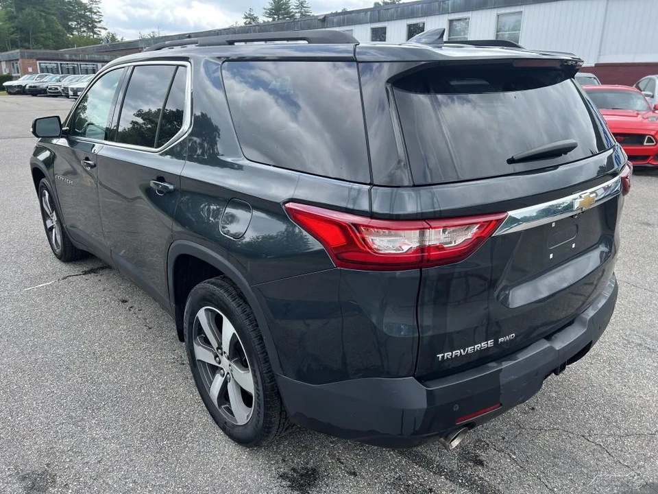 2020 Chevrolet Traverse - Image 7 of 12