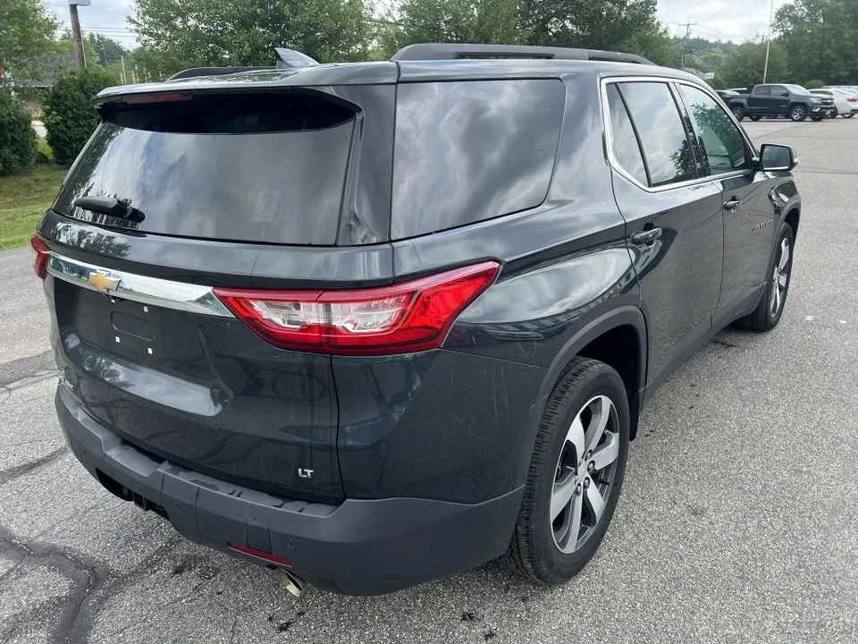 2020 Chevrolet Traverse - Image 9 of 12