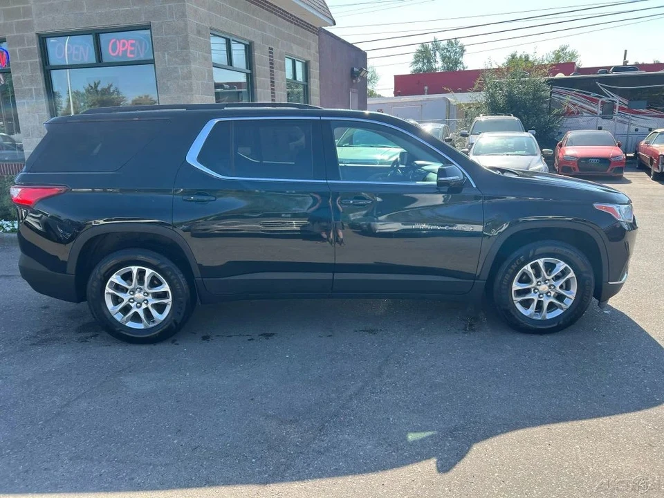 2020 Chevrolet Traverse - Image 6 of 12