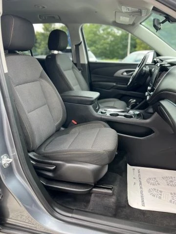 2020 Chevrolet Traverse - Image 19 of 21