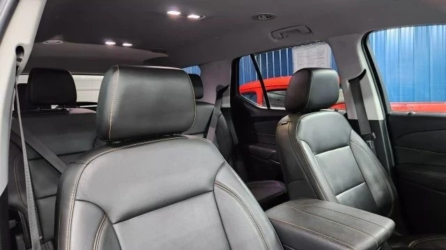 2020 Chevrolet Traverse - Image 10 of 21