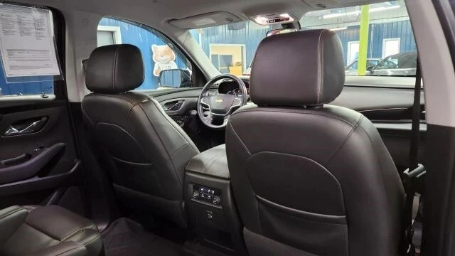 2020 Chevrolet Traverse - Image 13 of 21