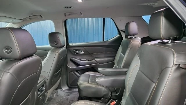 2020 Chevrolet Traverse - Image 16 of 21