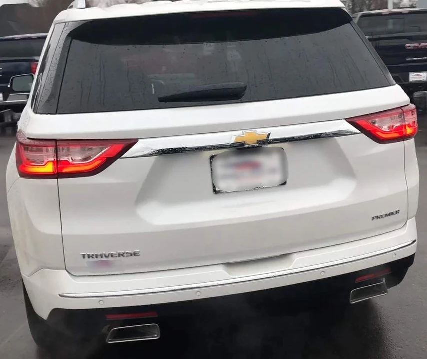 2020 Chevrolet Traverse - Image 5 of 9