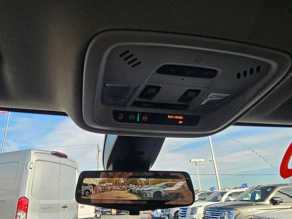 2020 Chevrolet Traverse - Image 20 of 21
