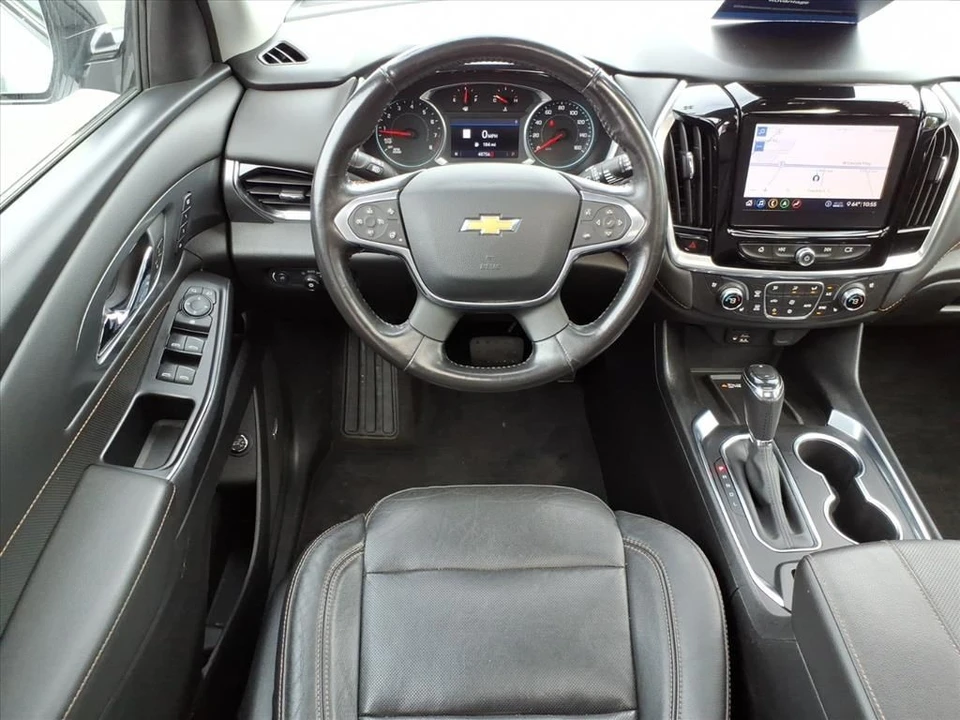 2020 Chevrolet Traverse - Image 5 of 21