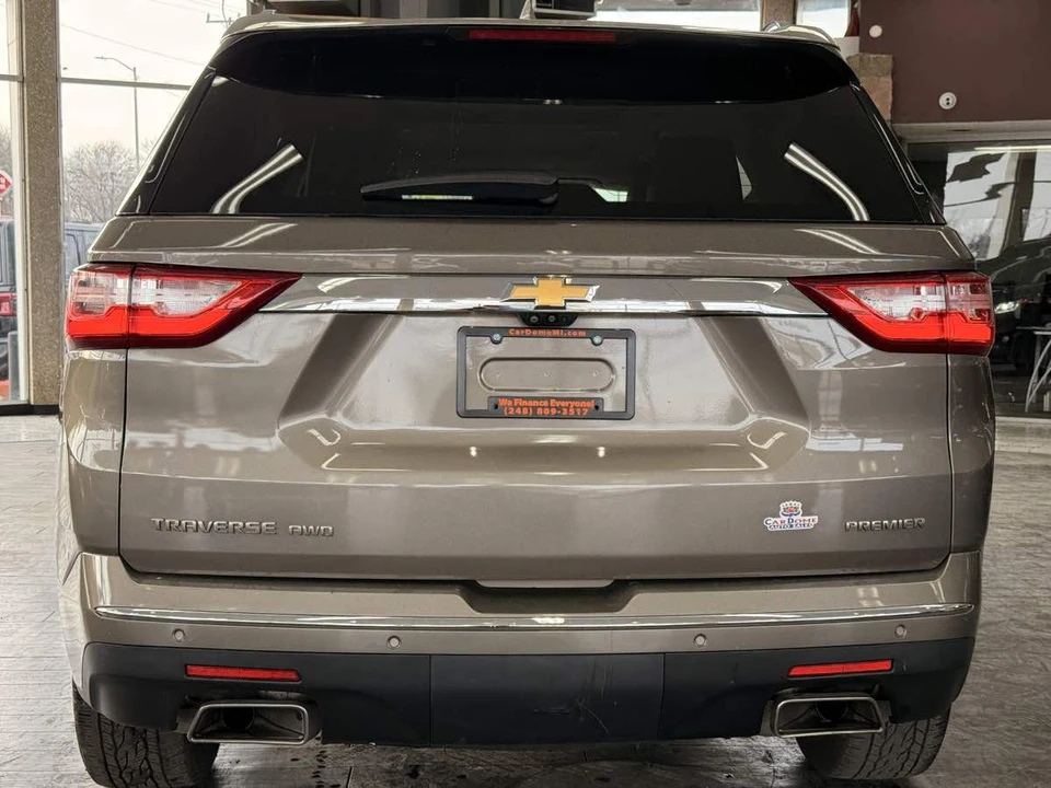 2020 Chevrolet Traverse - Image 13 of 21