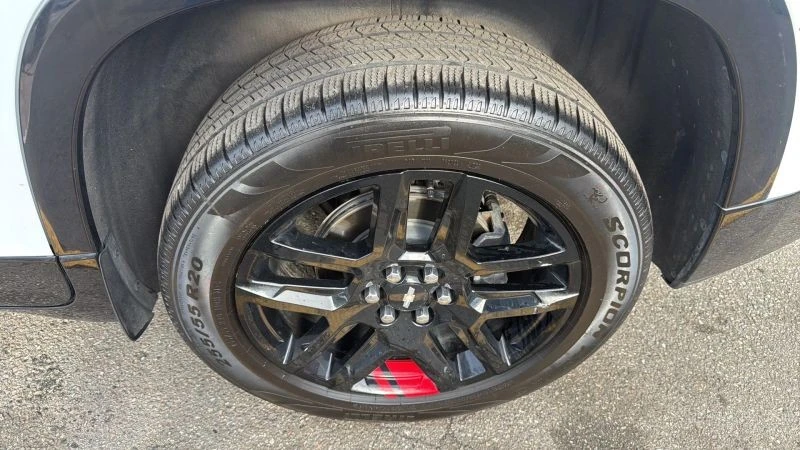 2020 Chevrolet Traverse - Image 9 of 12