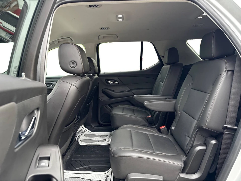 2020 Chevrolet Traverse - Image 10 of 21