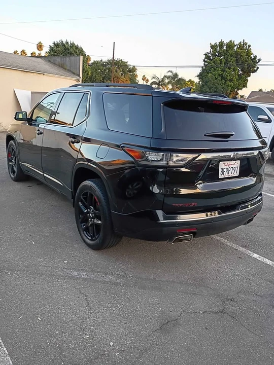2020 Chevrolet Traverse - Image 2 of 11
